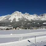 In Near Slopes * Ellmau
